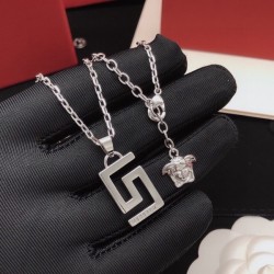 Summer recommended new necklace 2023SS VERSACE Versace